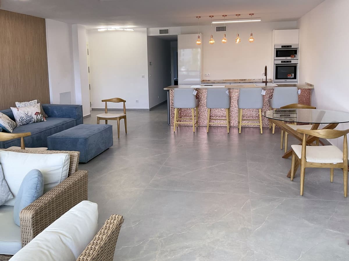 Middle Floor Apartment in Sotogrande — photo 7 of 10