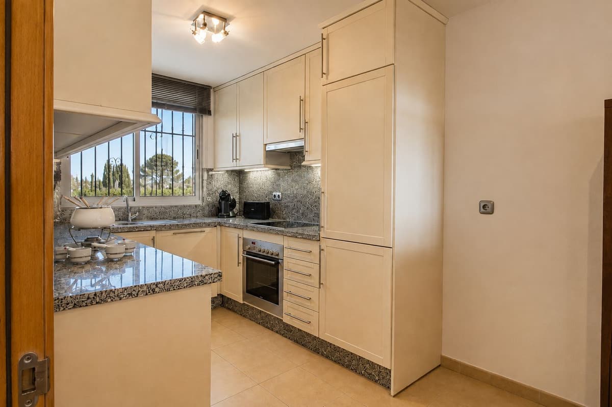 Townhouse in Manilva — photo 7 of 10