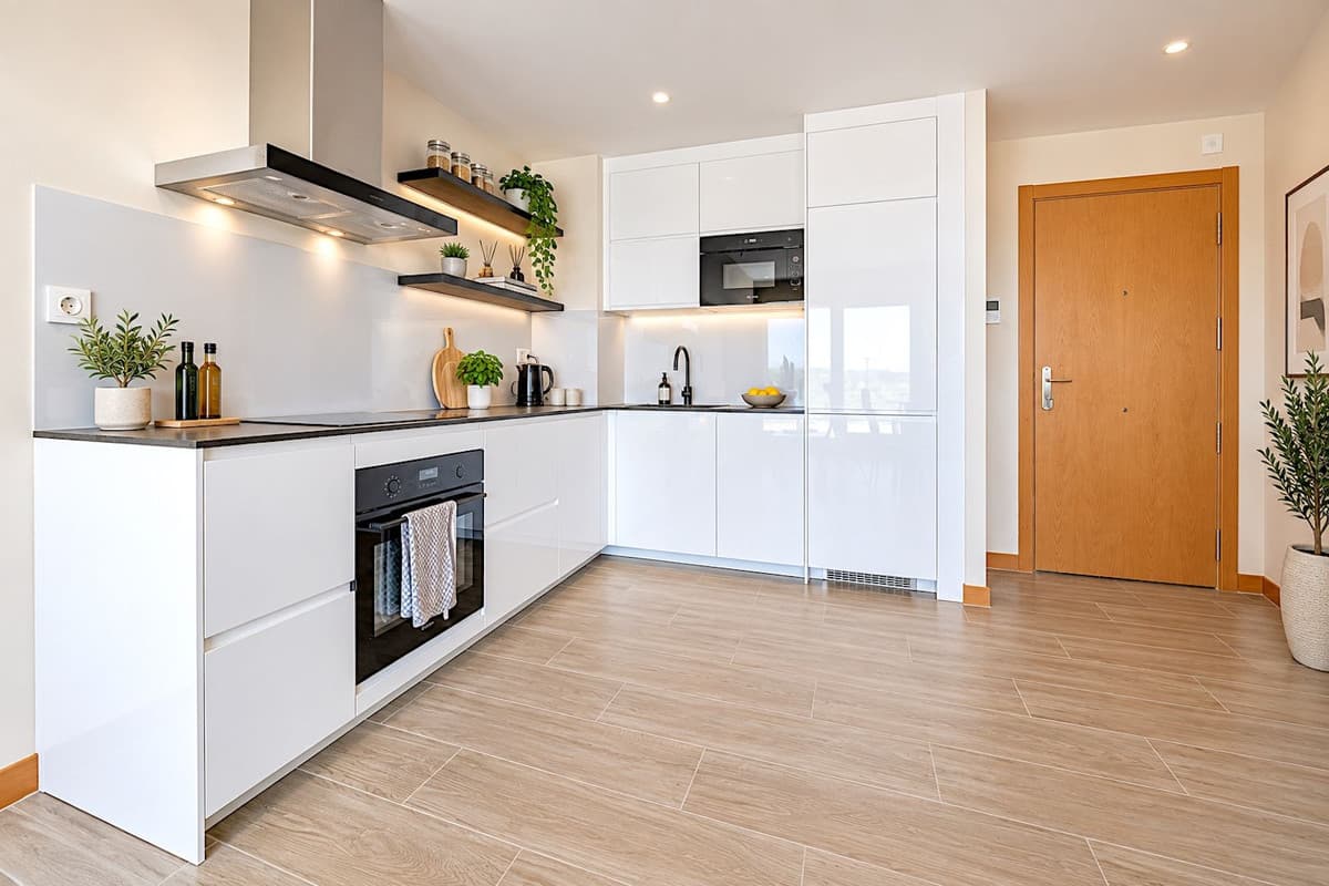 Middle Floor Apartment in Estepona — photo 6 of 10