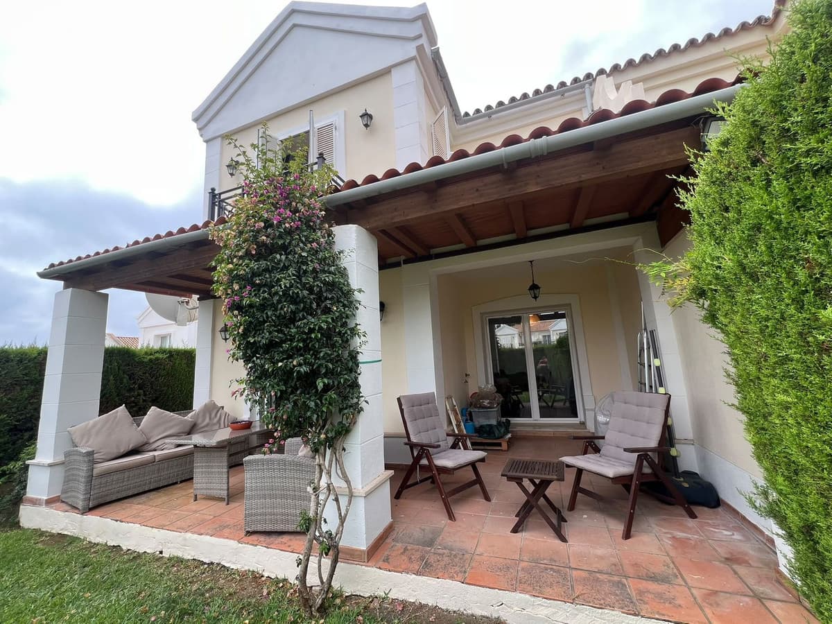 Semi-Detached House in La Alcaidesa — photo 4 of 10