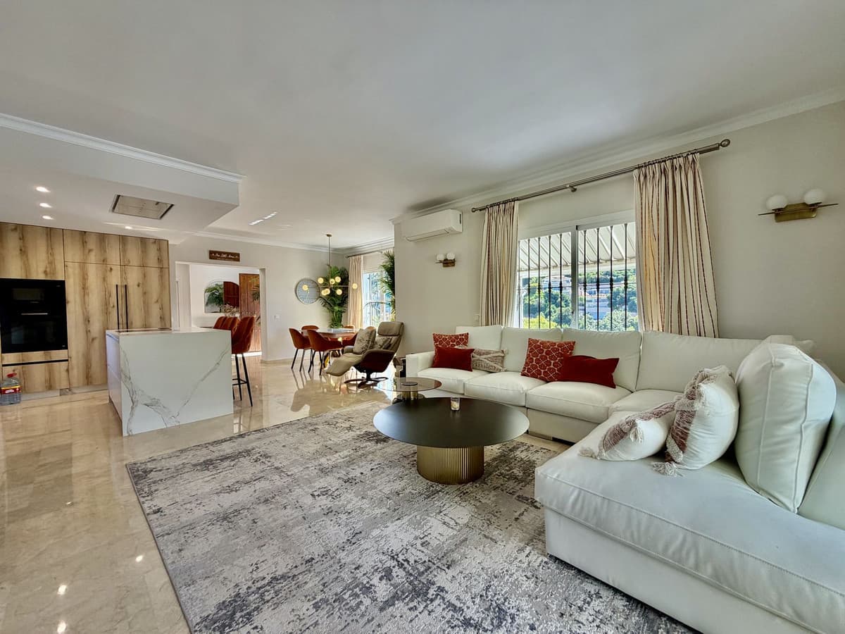 Detached Villa in El Rosario — photo 9 of 10