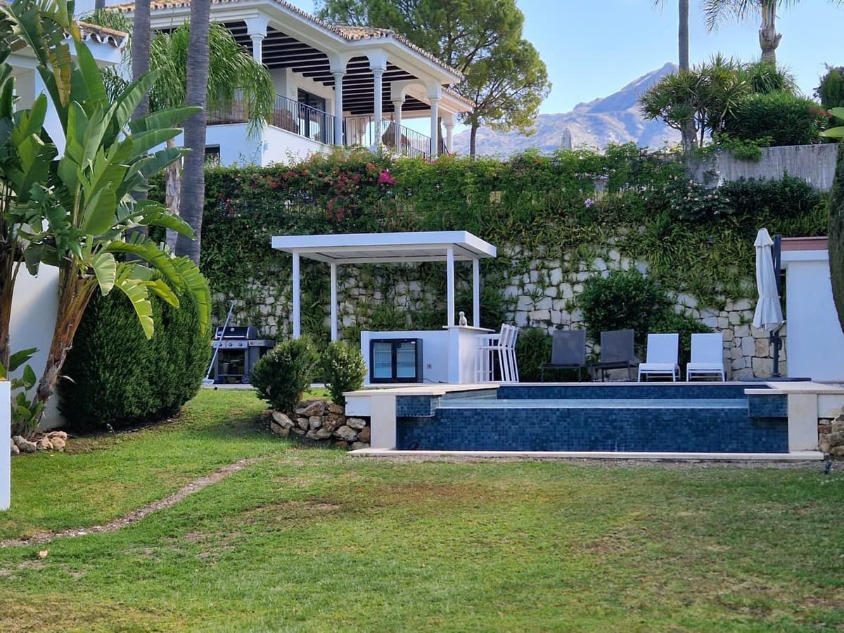 Detached Villa in Nueva Andalucía — photo 6 of 10
