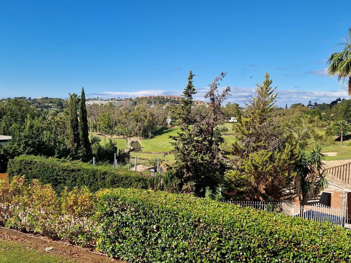 Detached Villa in Nueva Andalucía — photo 7 of 10