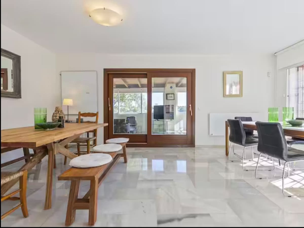 Detached Villa in Elviria — photo 6 of 10