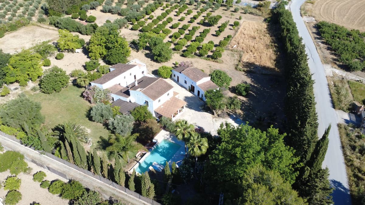 Cortijo in Alhaurín el Grande — photo 2 of 10