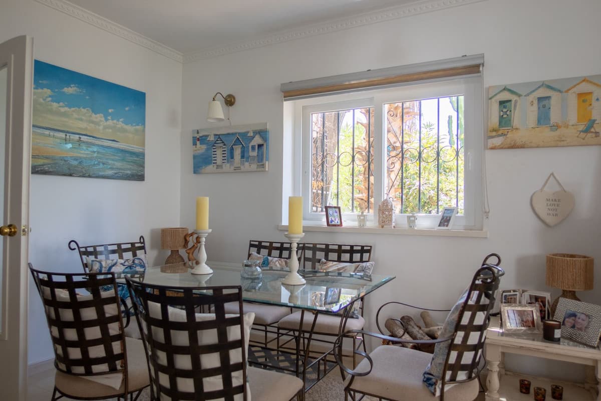 Detached Villa in Estepona — photo 5 of 10