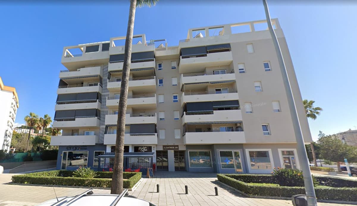 Middle Floor Apartment in Nueva Andalucía — photo 1 of 10