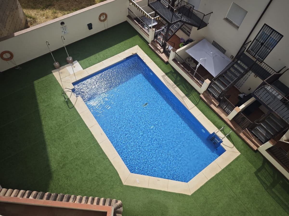 Middle Floor Apartment in Alhaurín el Grande — photo 1 of 9