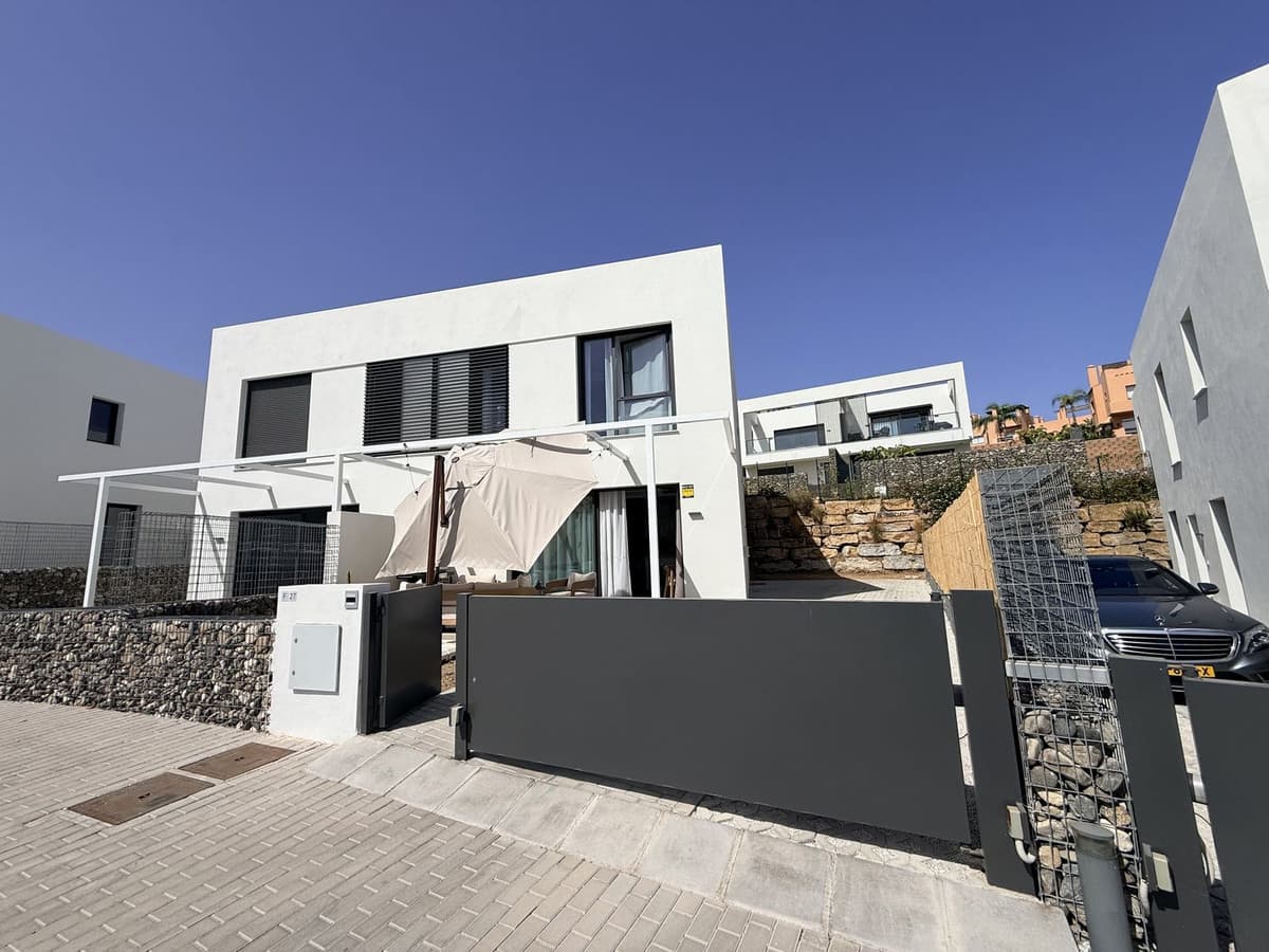 Semi-Detached House in Riviera del Sol