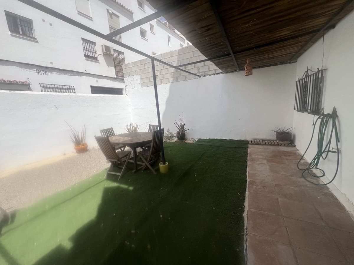 Semi-Detached House in Estepona — photo 3 of 10