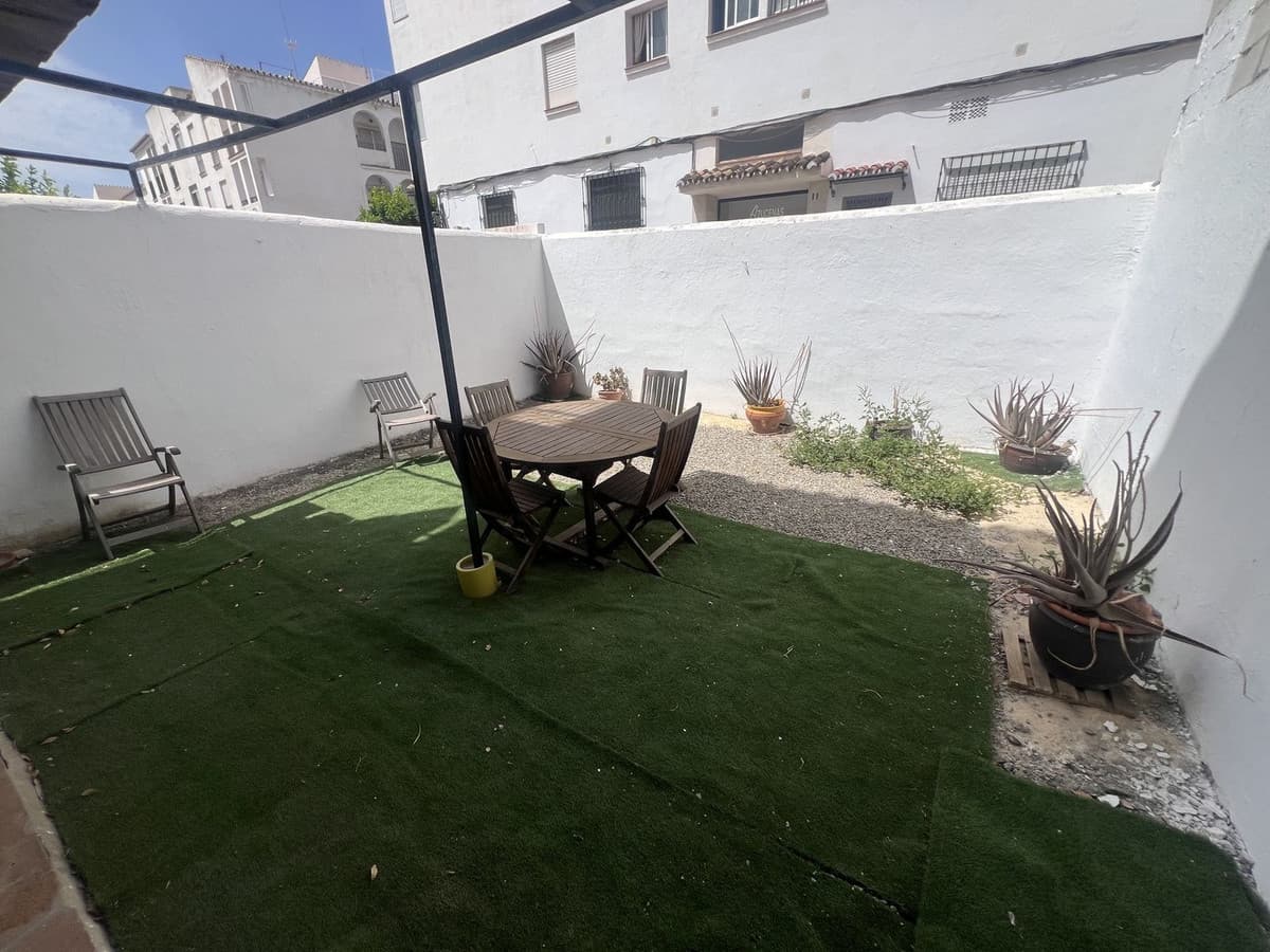 Semi-Detached House in Estepona — photo 4 of 10