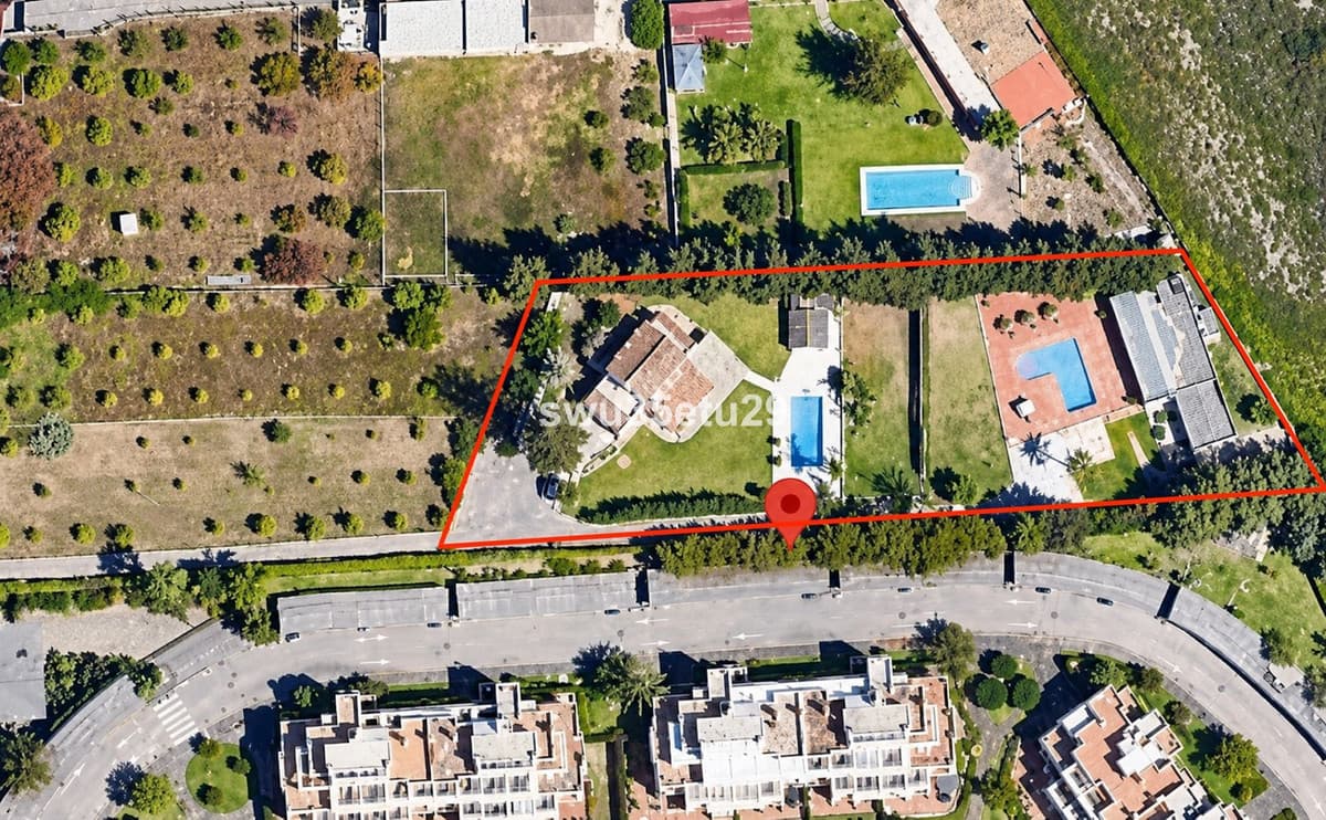 Residential Plot in Estepona — photo 2 of 10