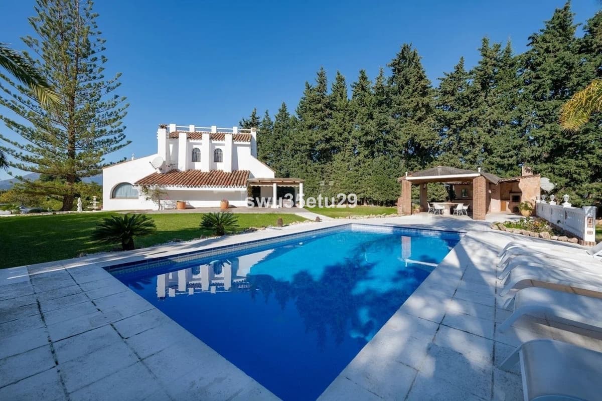 Residential Plot in Estepona — photo 9 of 10