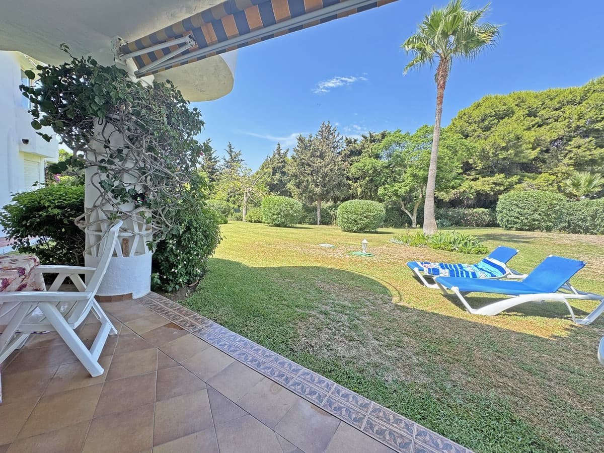 Ground Floor Apartment in Calahonda — photo 1 of 10