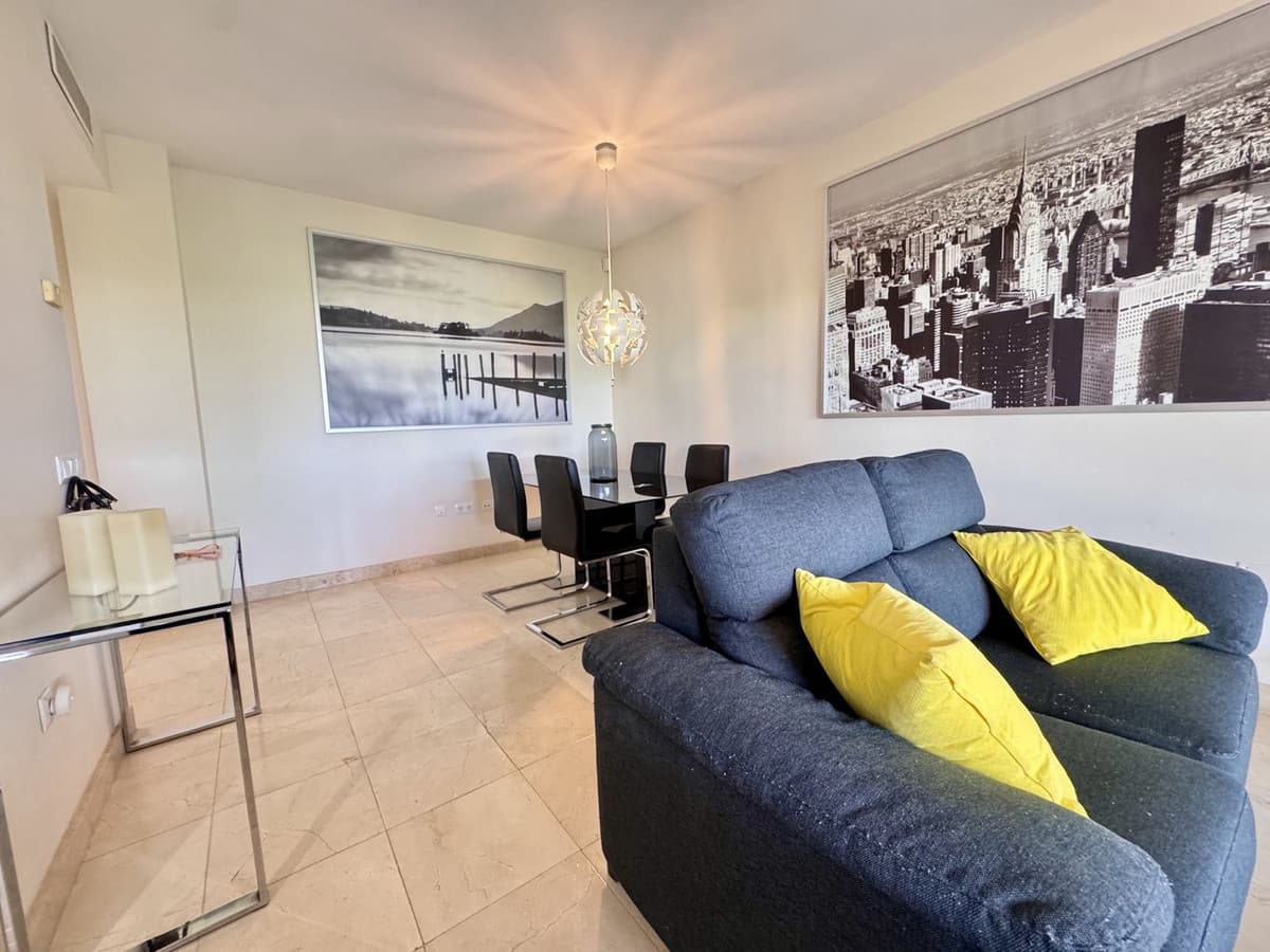 Middle Floor Apartment in Los Flamingos — photo 6 of 10