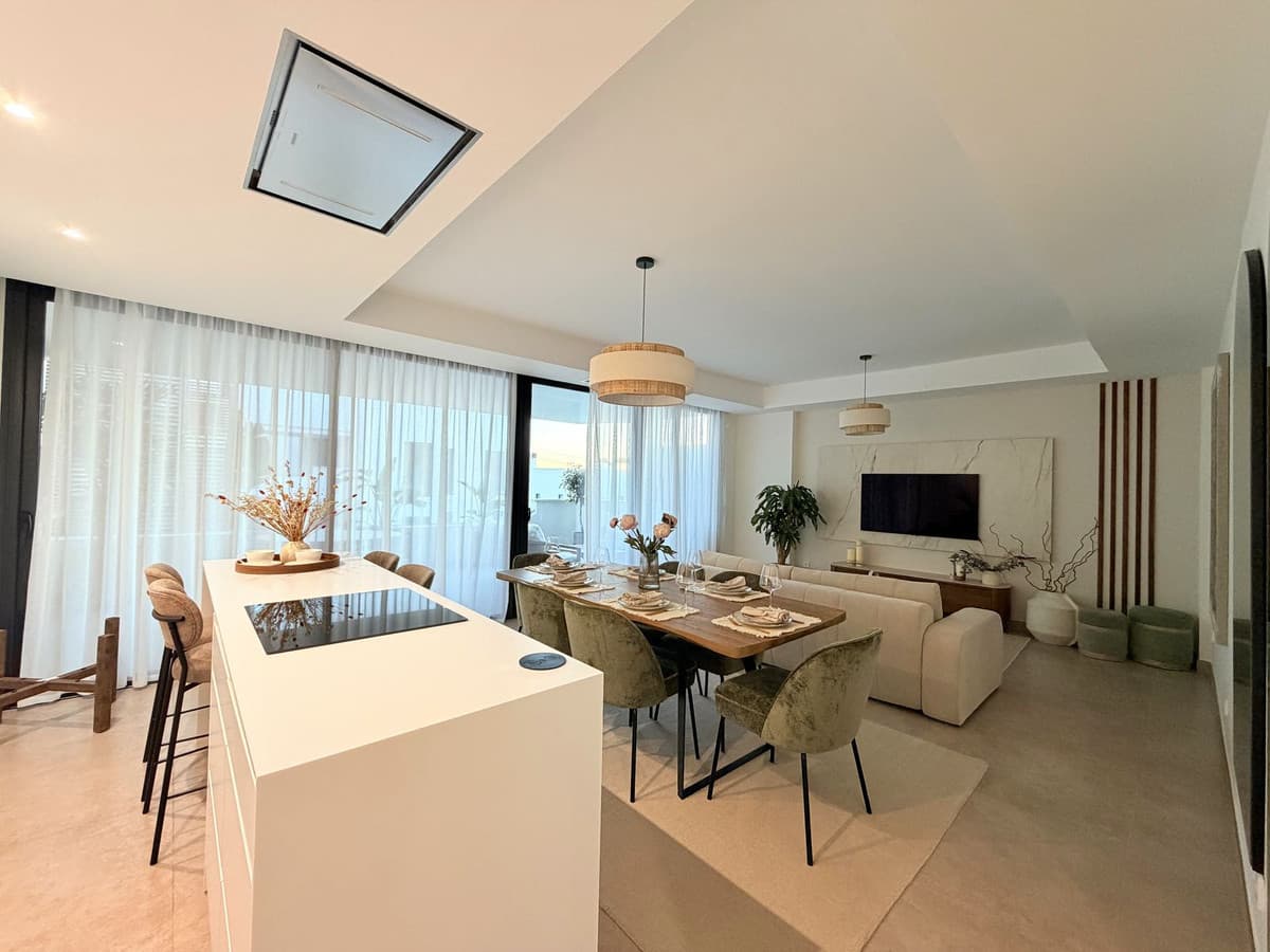 Middle Floor Apartment in Cancelada — photo 4 of 10