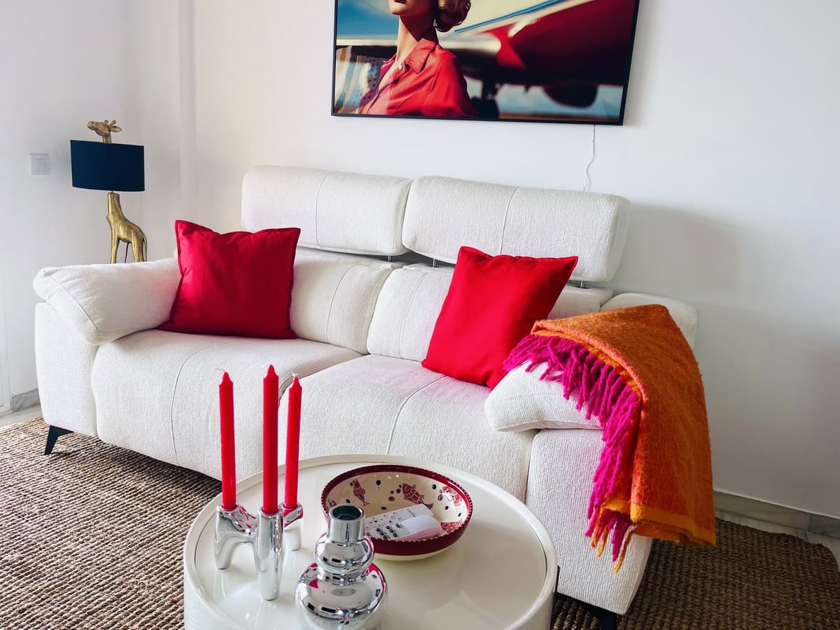 Middle Floor Apartment in Calahonda — photo 8 of 10