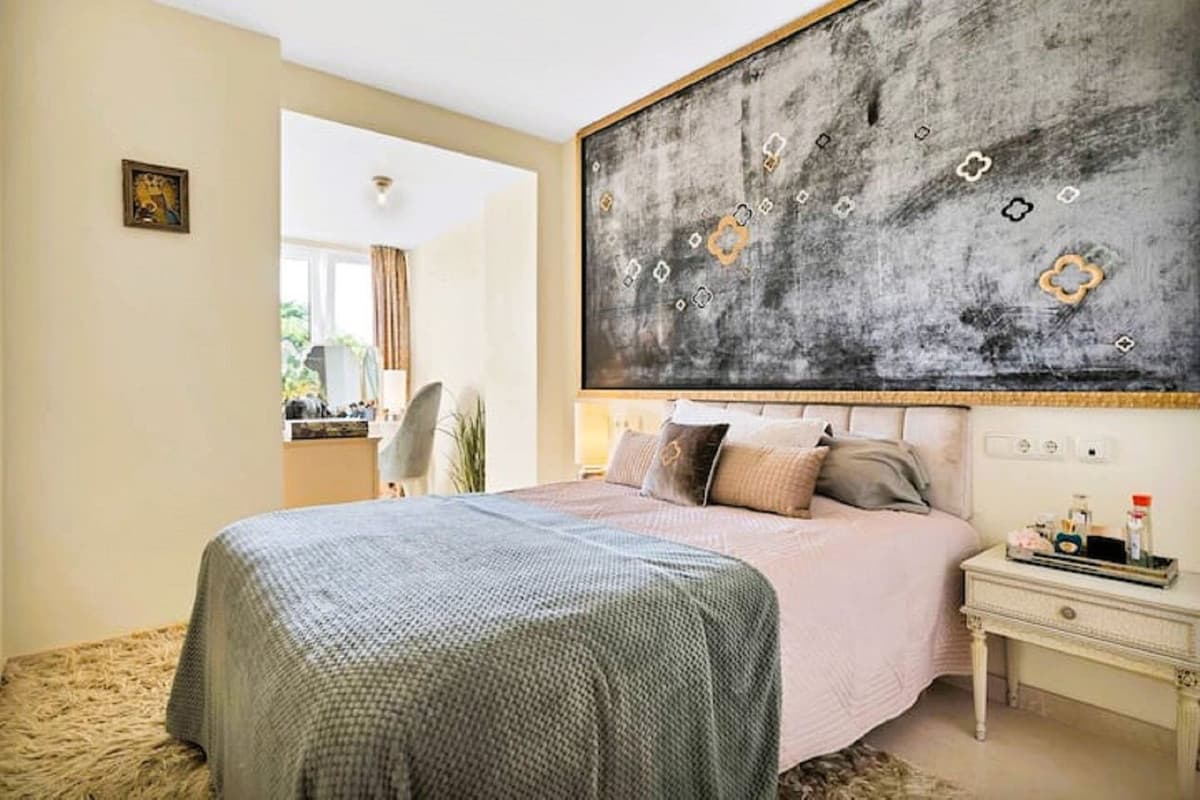 Middle Floor Apartment in Elviria — photo 4 of 10