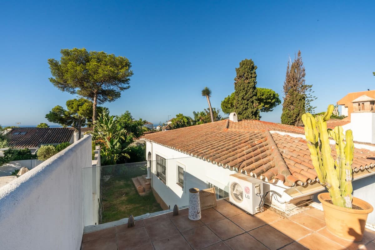 Detached Villa in Costabella — photo 6 of 10