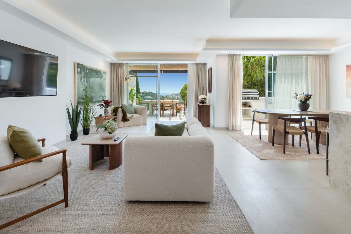 Penthouse in La Quinta — photo 1 of 10