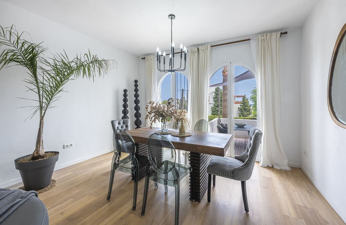 Townhouse in Bel Air — photo 7 of 10
