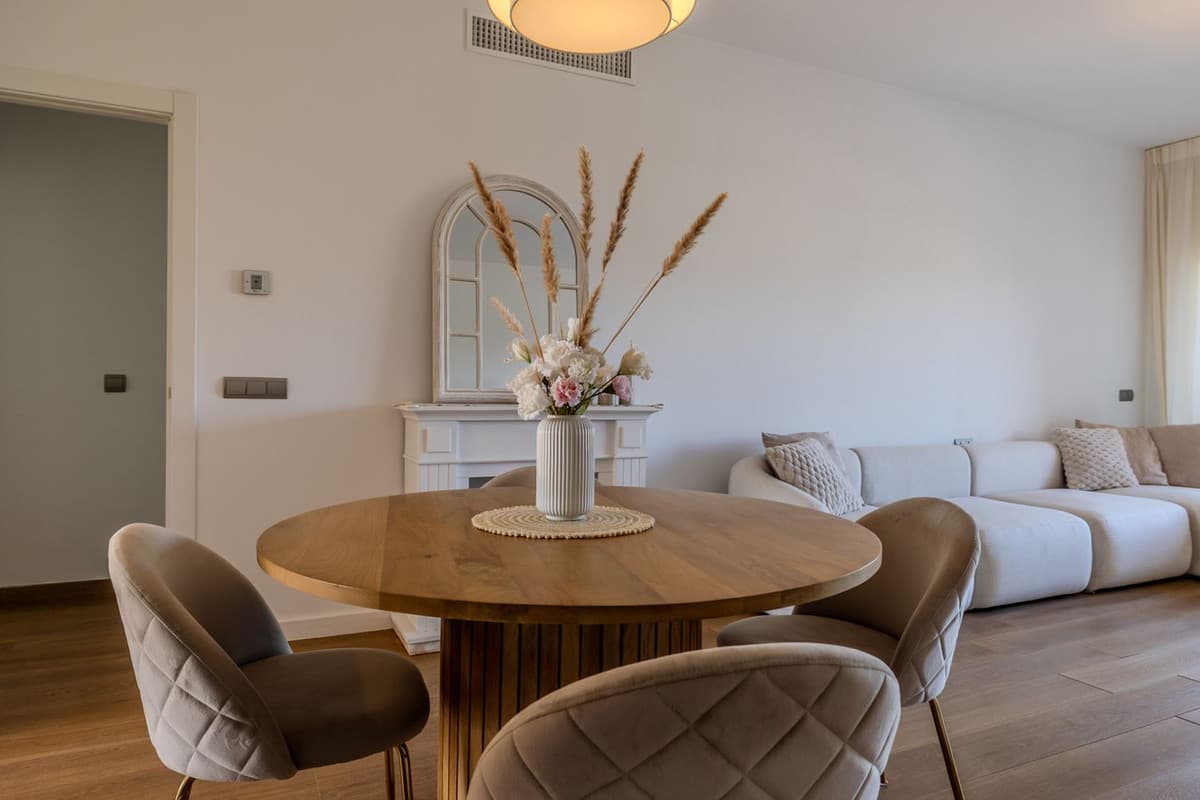 Penthouse in Bel Air — photo 9 of 10