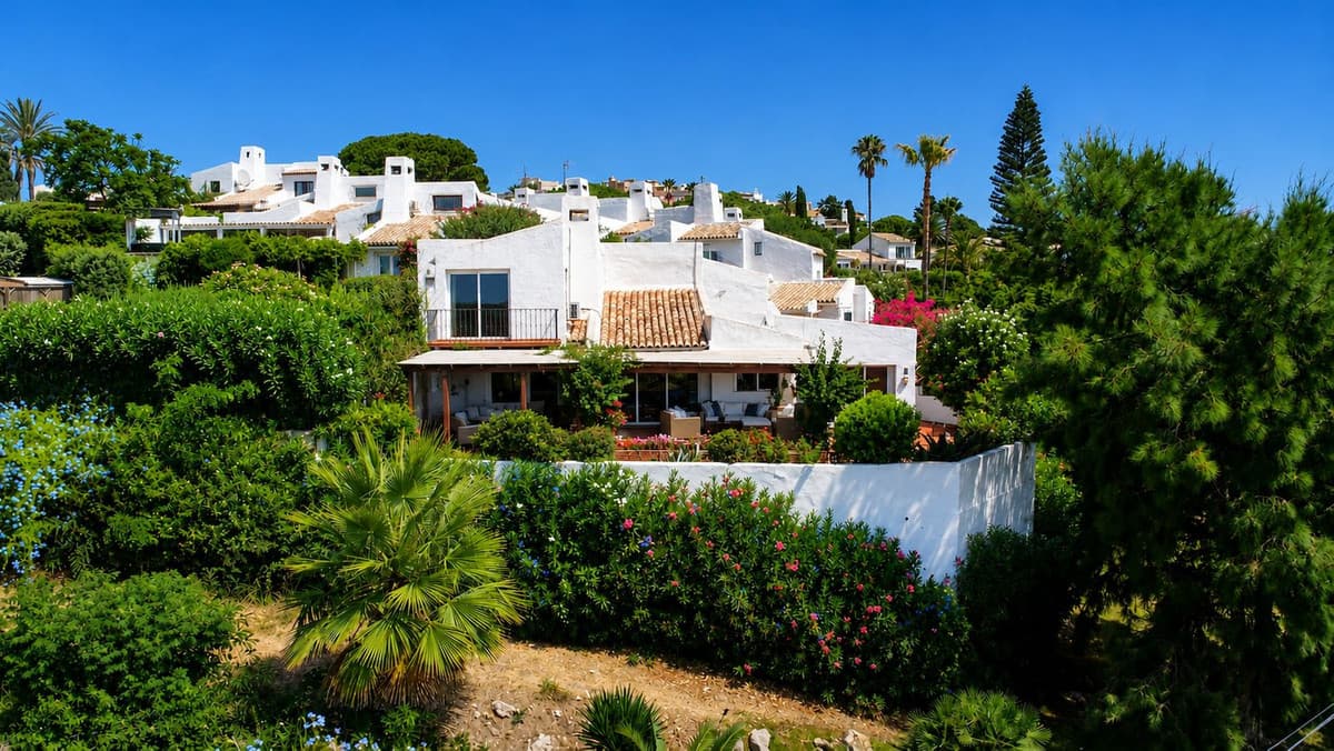 Detached Villa in Casares Playa — photo 2 of 10