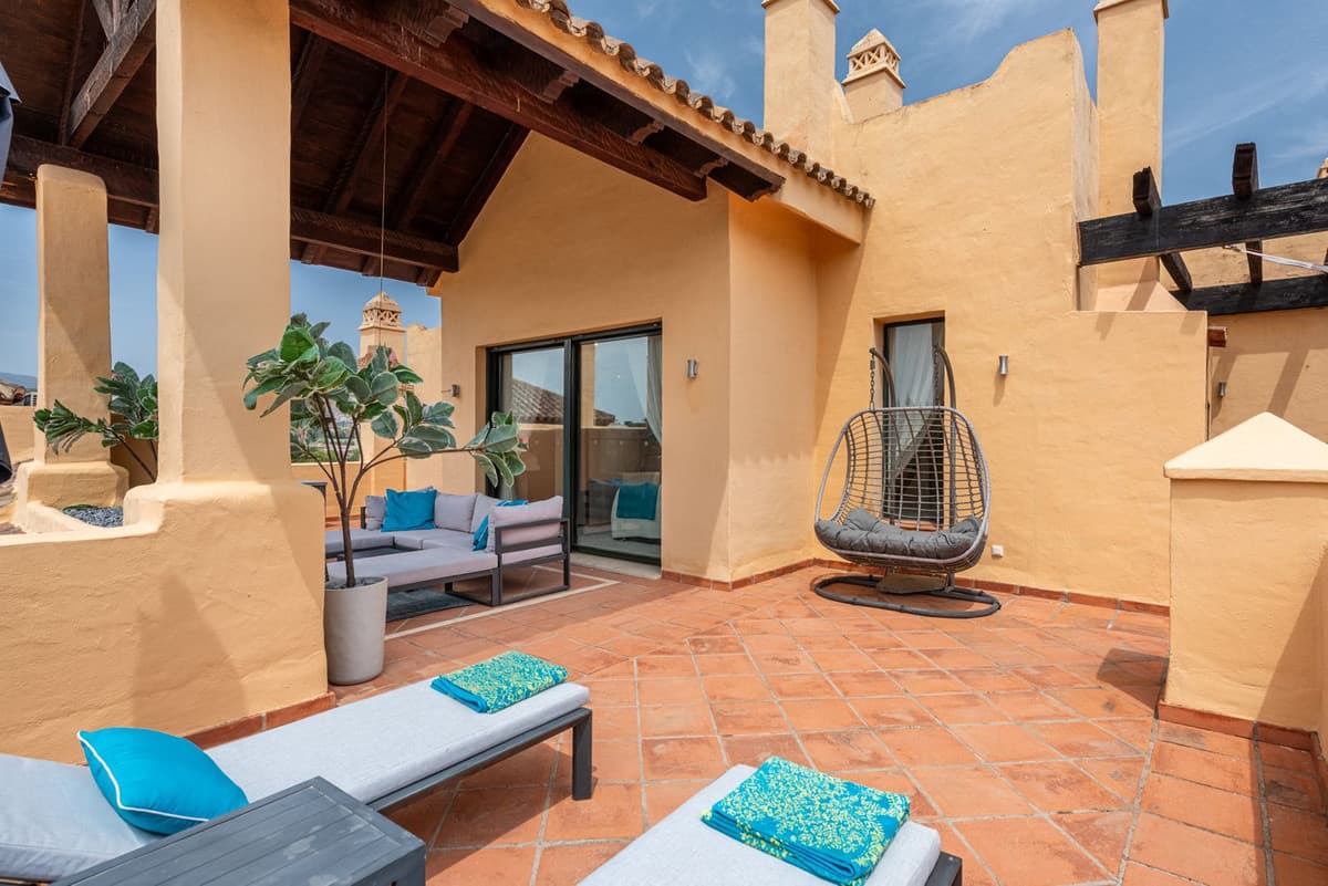 Penthouse Duplex in Estepona — photo 1 of 10