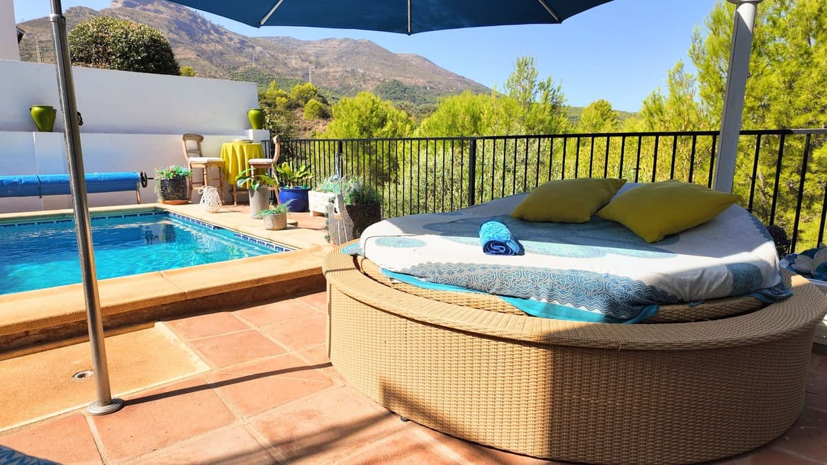 Detached Villa in Alhaurín el Grande — photo 7 of 10
