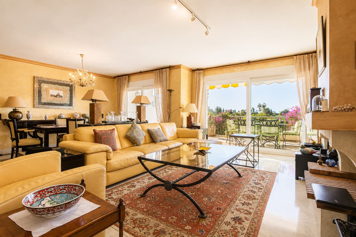 Penthouse Duplex in Guadalmina Baja — photo 5 of 10