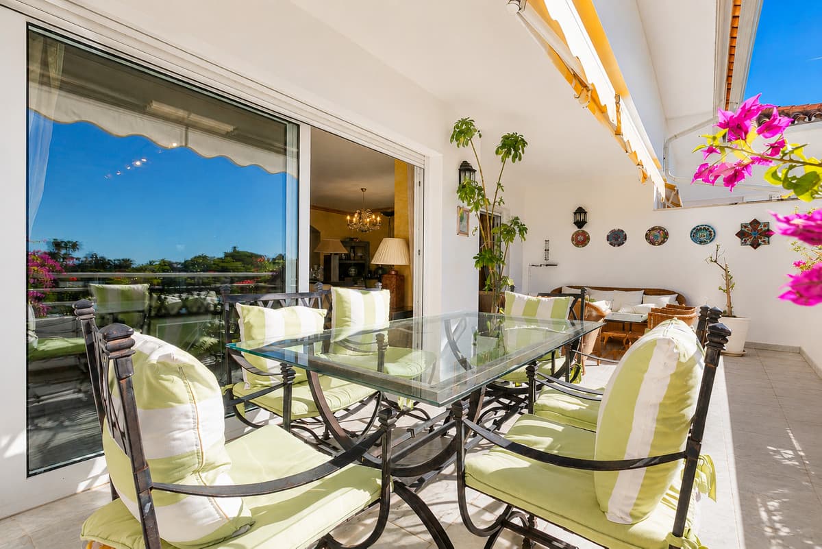 Penthouse Duplex in Guadalmina Baja — photo 9 of 10