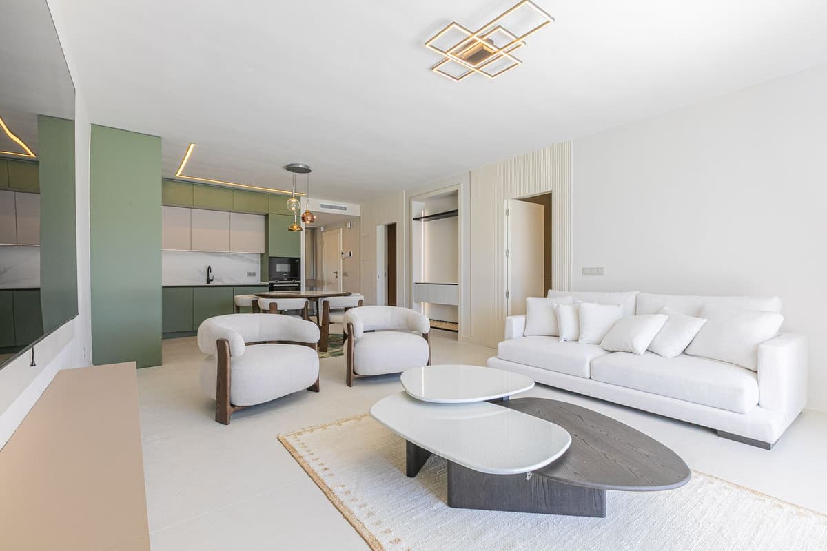 Ground Floor Apartment in Nueva Andalucía — photo 3 of 10