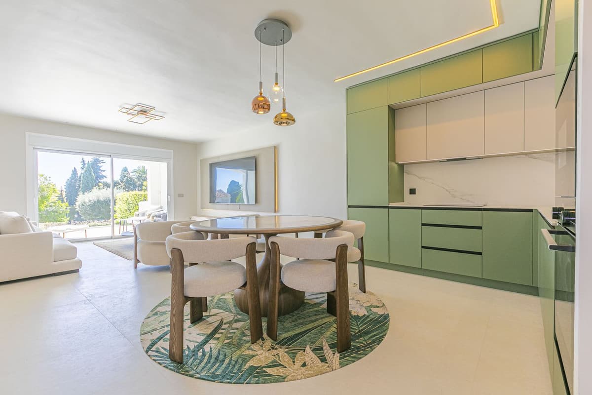 Ground Floor Apartment in Nueva Andalucía — photo 4 of 10