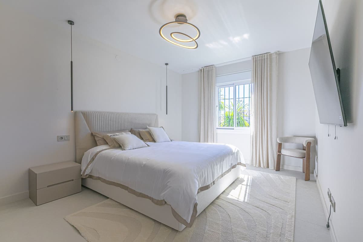 Ground Floor Apartment in Nueva Andalucía — photo 7 of 10