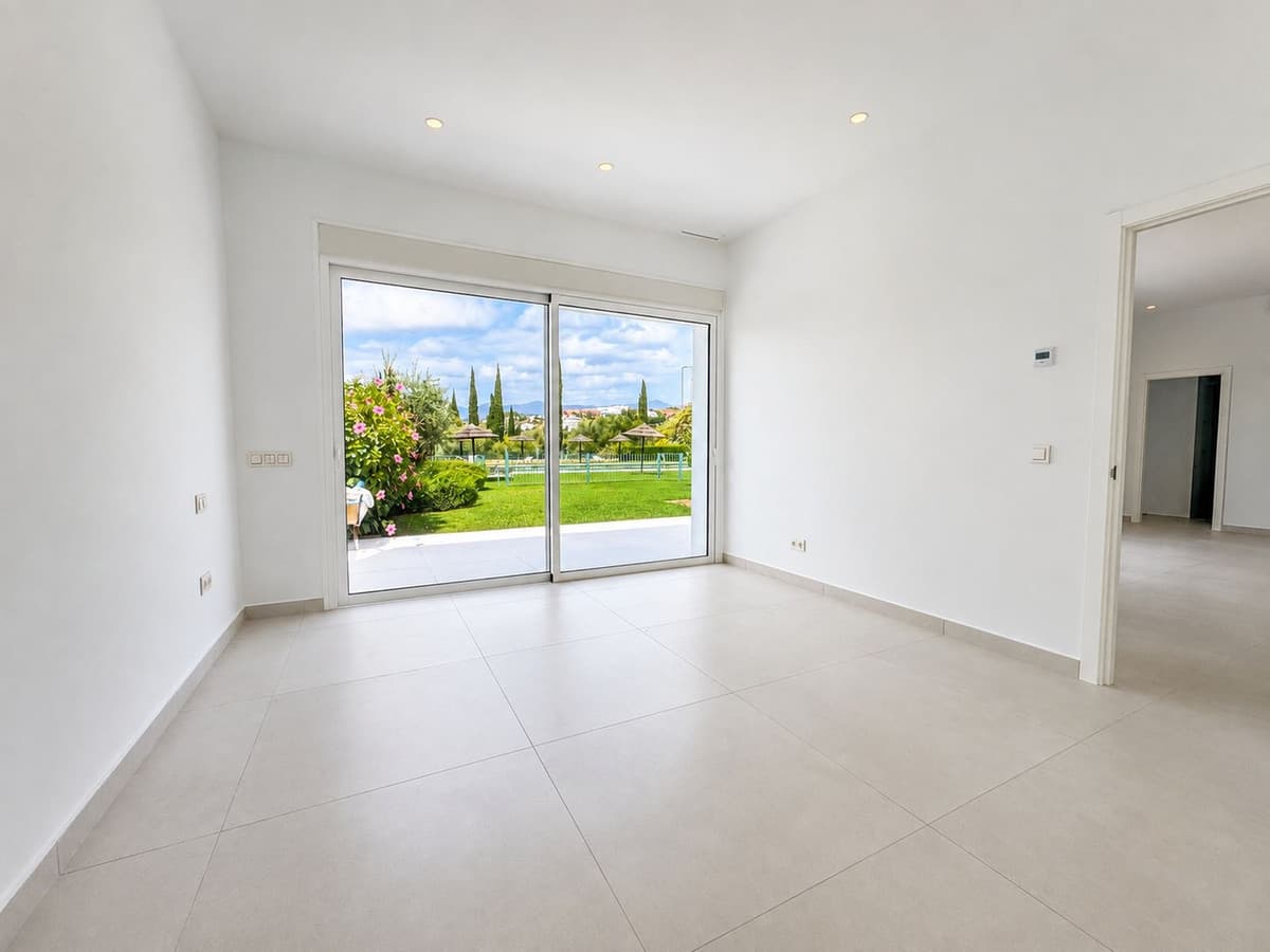 Ground Floor Apartment in Los Flamingos — photo 7 of 10