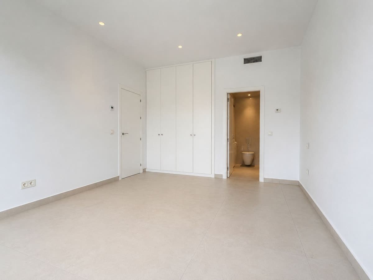 Ground Floor Apartment in Los Flamingos — photo 8 of 10
