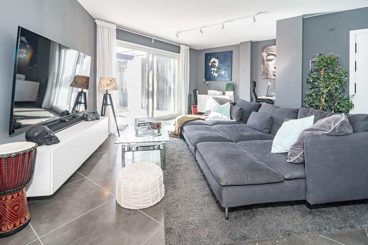 Penthouse in Nueva Andalucía — photo 3 of 10
