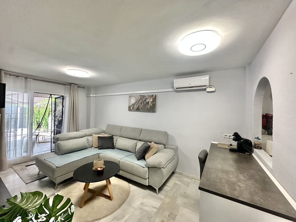 Ground Floor Apartment in La Cala de Mijas — photo 7 of 10