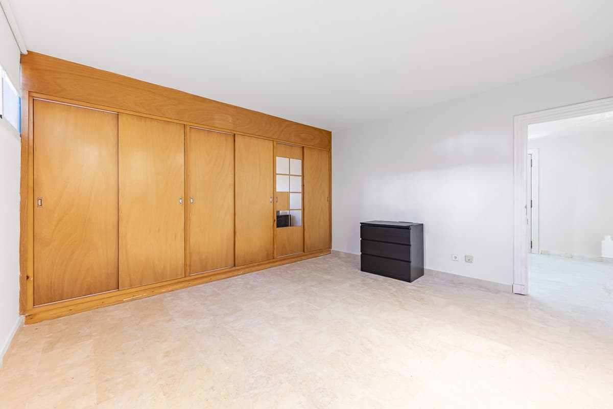 Semi-Detached House in Nueva Andalucía — photo 5 of 10