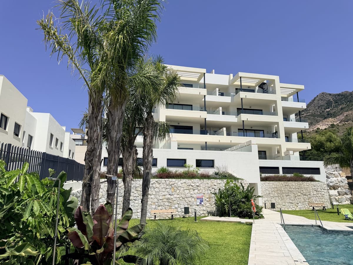 Middle Floor Apartment in Benalmadena — photo 7 of 10
