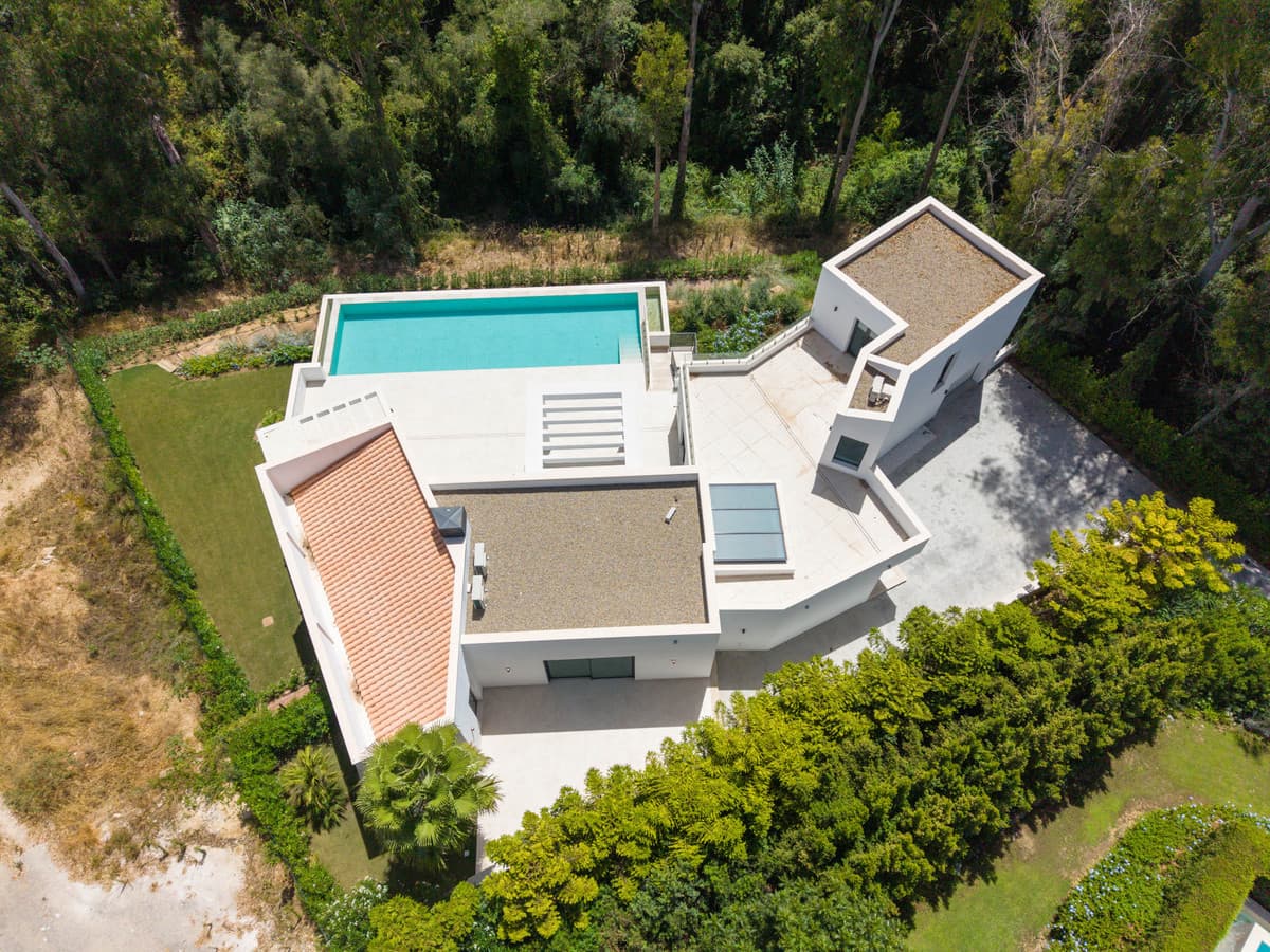 Detached Villa in Sotogrande Alto — photo 2 of 10