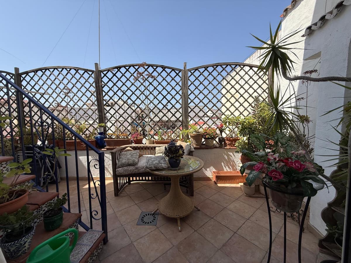Townhouse in Marbella — photo 1 of 10
