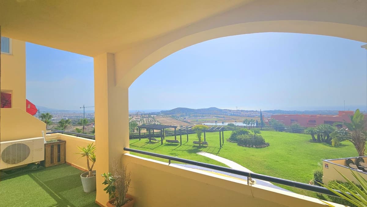 Middle Floor Apartment in Mijas — photo 1 of 10