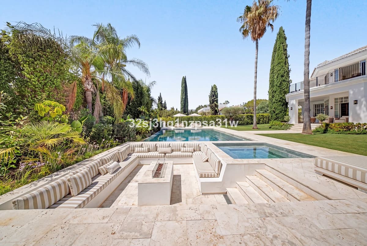 Detached Villa in Nueva Andalucía — photo 5 of 10