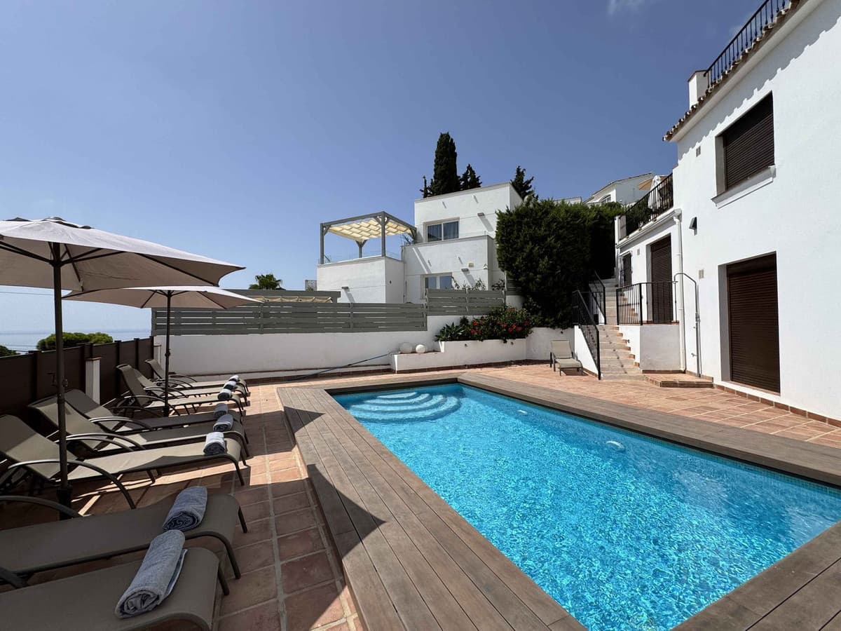 Detached Villa in La Cala de Mijas — photo 1 of 10