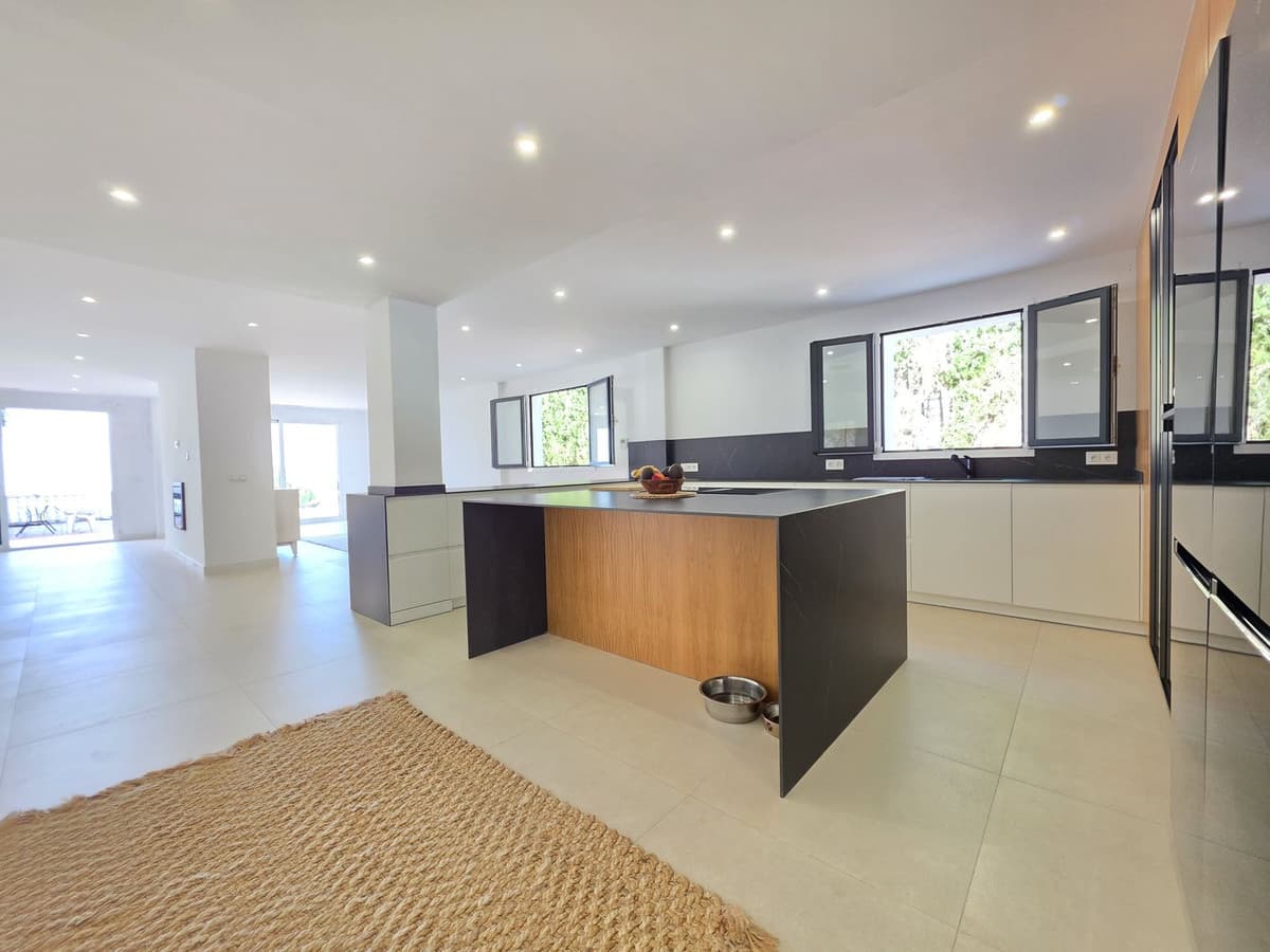 Semi-Detached House in Ojén — photo 8 of 10