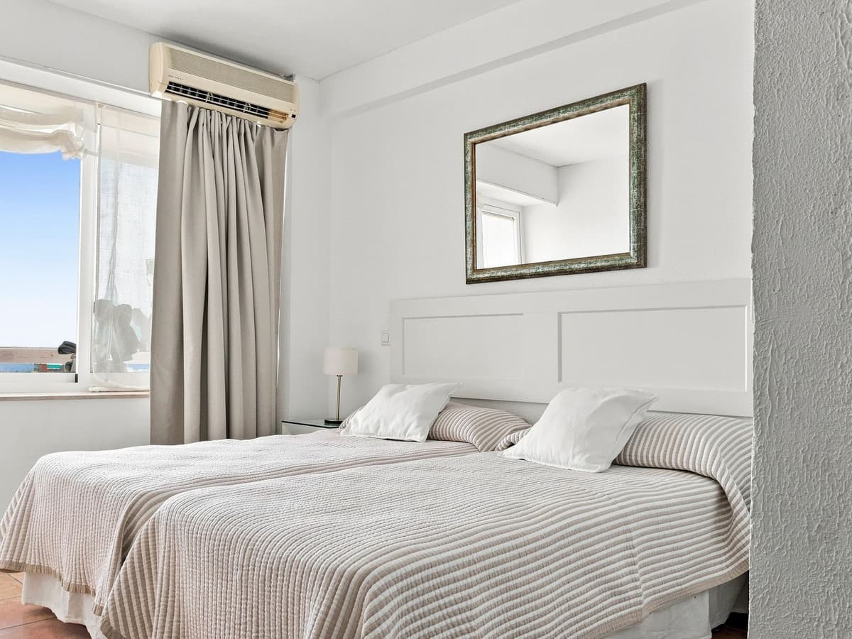 Top Floor Apartment in Montemar — photo 8 of 10