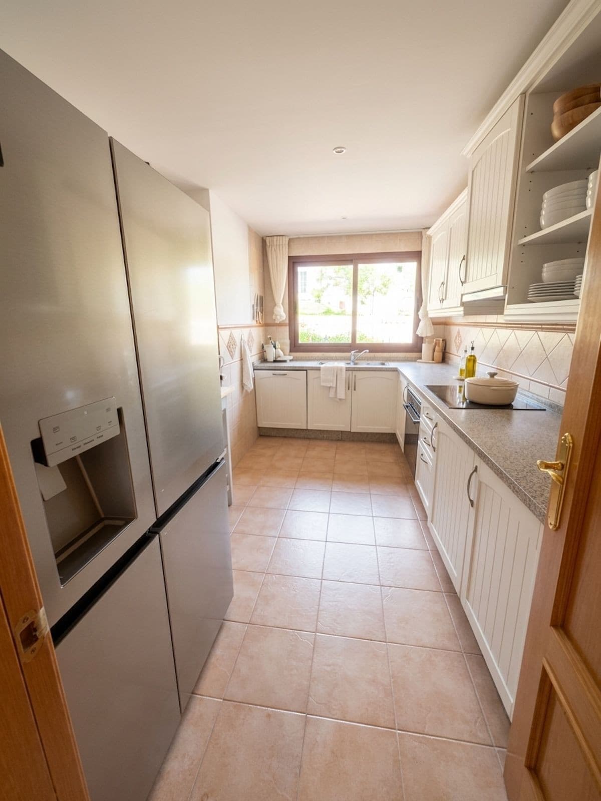 Middle Floor Apartment in Benahavís — photo 6 of 10