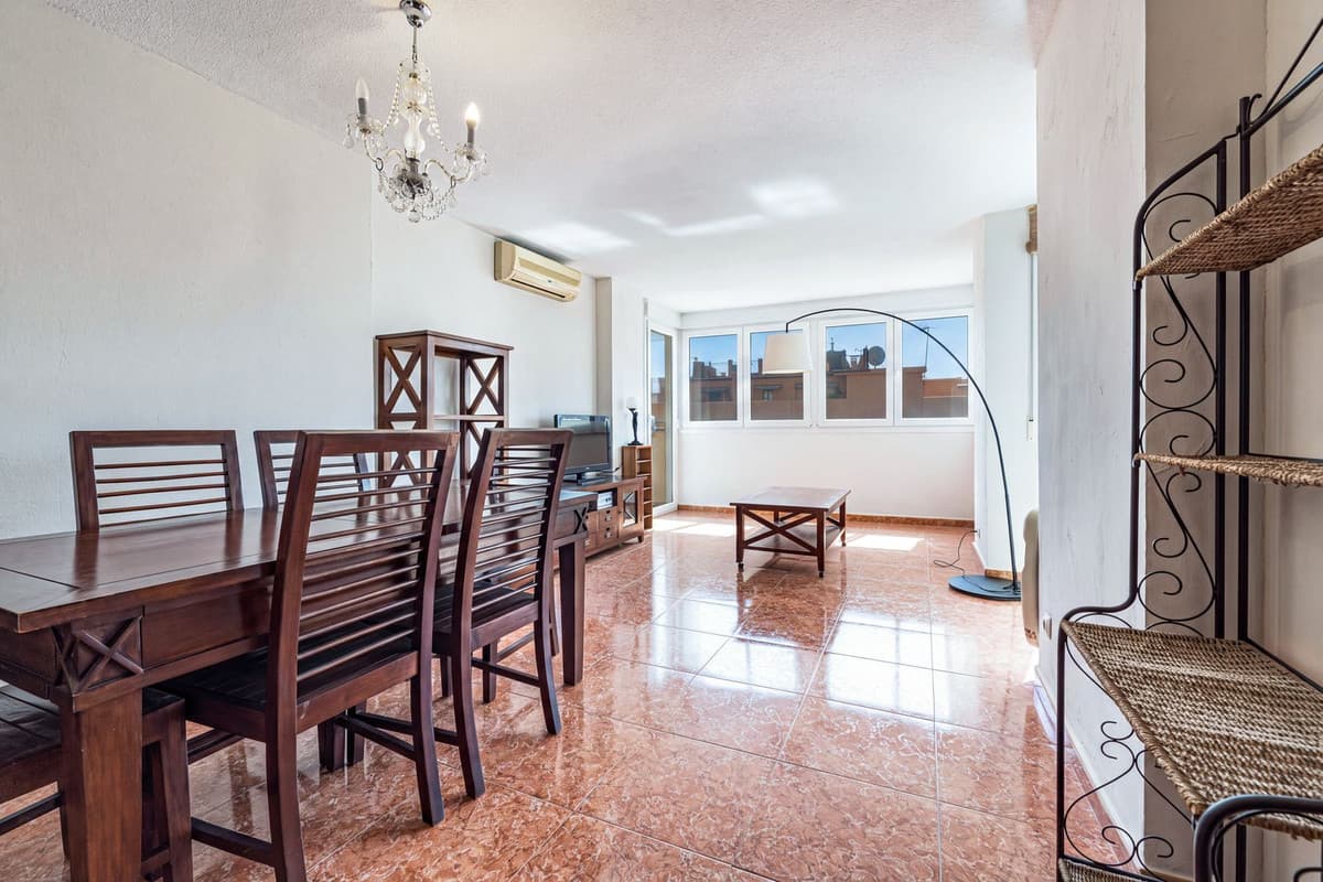 Middle Floor Apartment in Fuengirola — photo 5 of 10