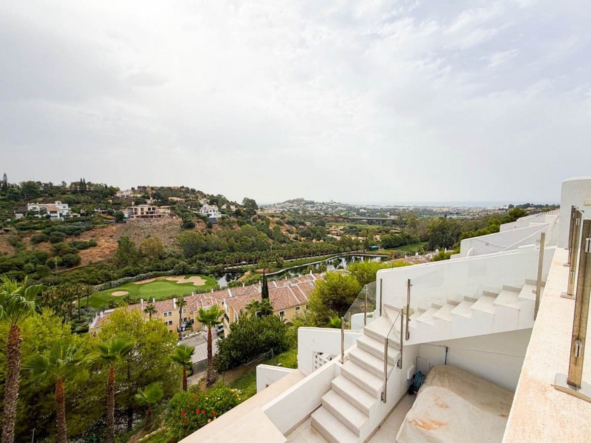 Penthouse in La Quinta — photo 5 of 10